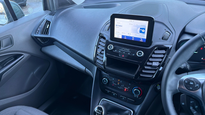 Ford Transit Connect 250 L2 Diesel 1.5 EcoBlue 100ps Limited Van